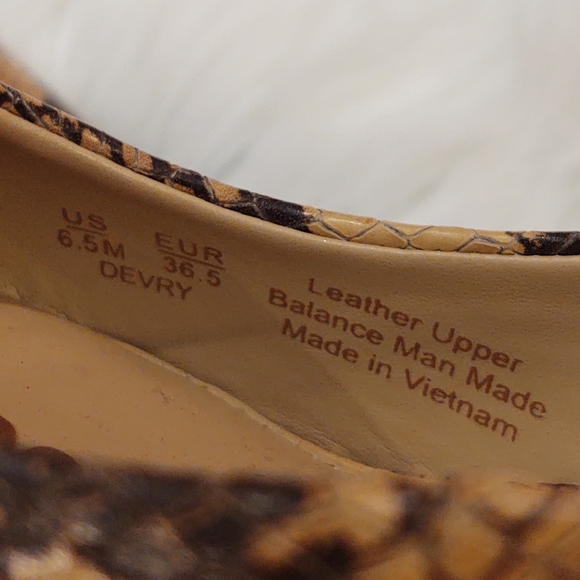 Sam Edelman Devry Snake Print Slingback heels - Picture 6 of 7